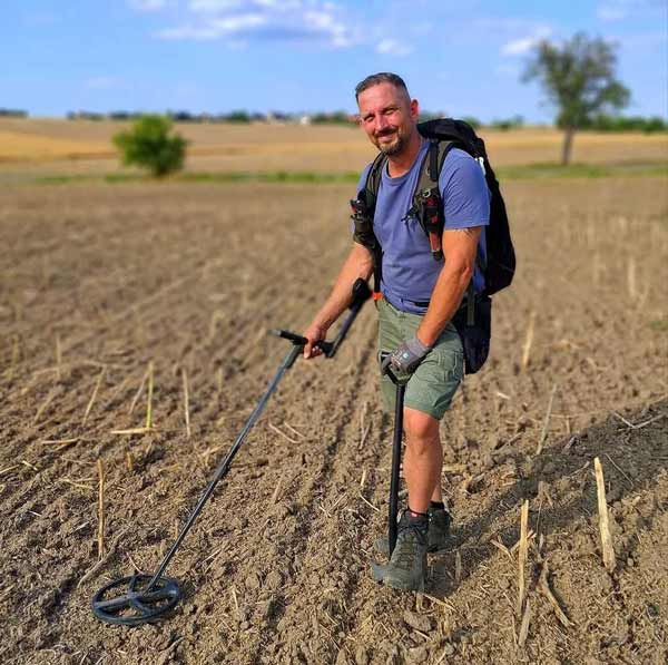 SachsenSondler mit XP Deus 2 Metalldetektor von Crazy Detectors