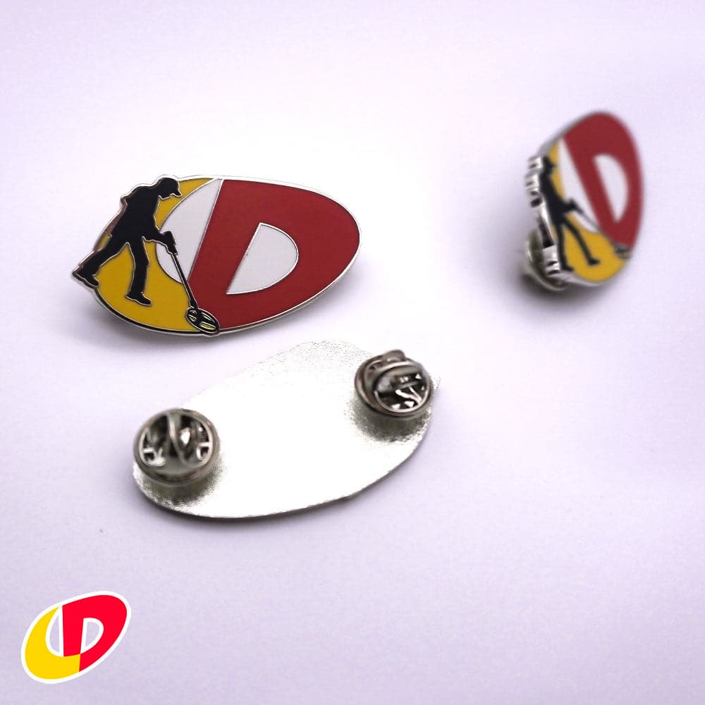 Crazy Detectors Ansteck-Pin